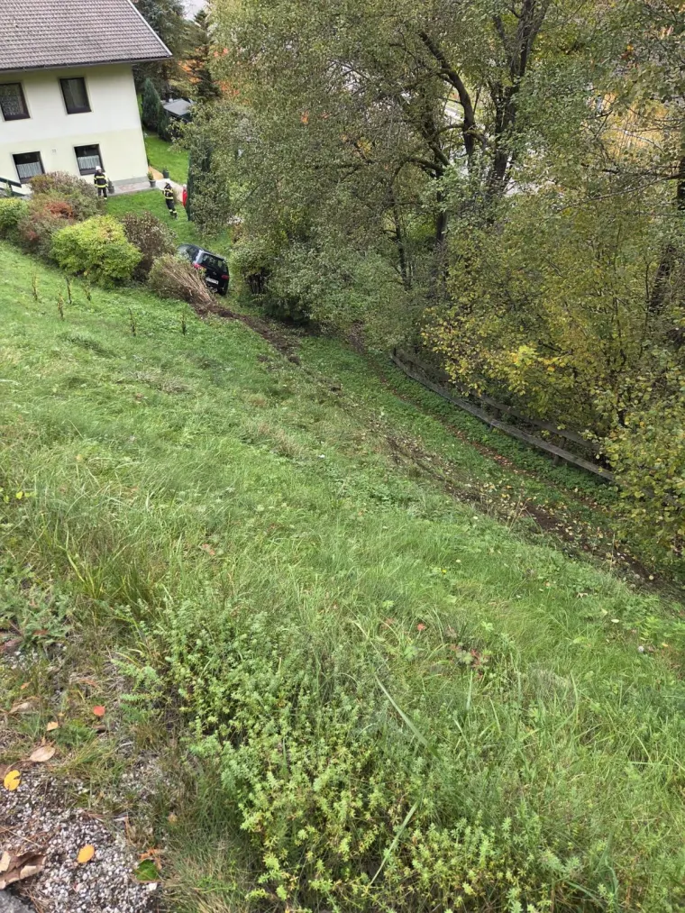 Sicherungsarbeiten nach PKW Unfall 9