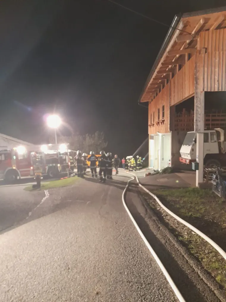 Nachtübung: Gebäudebrand 30