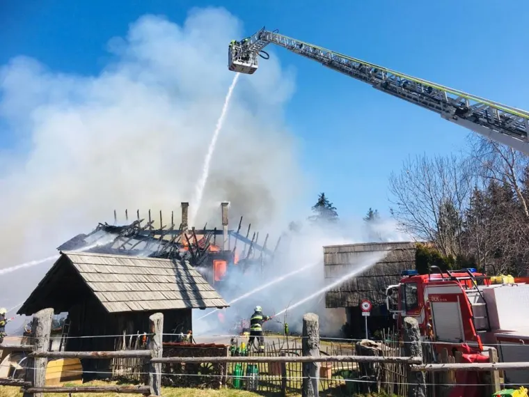 Brand Dachstuhl 14