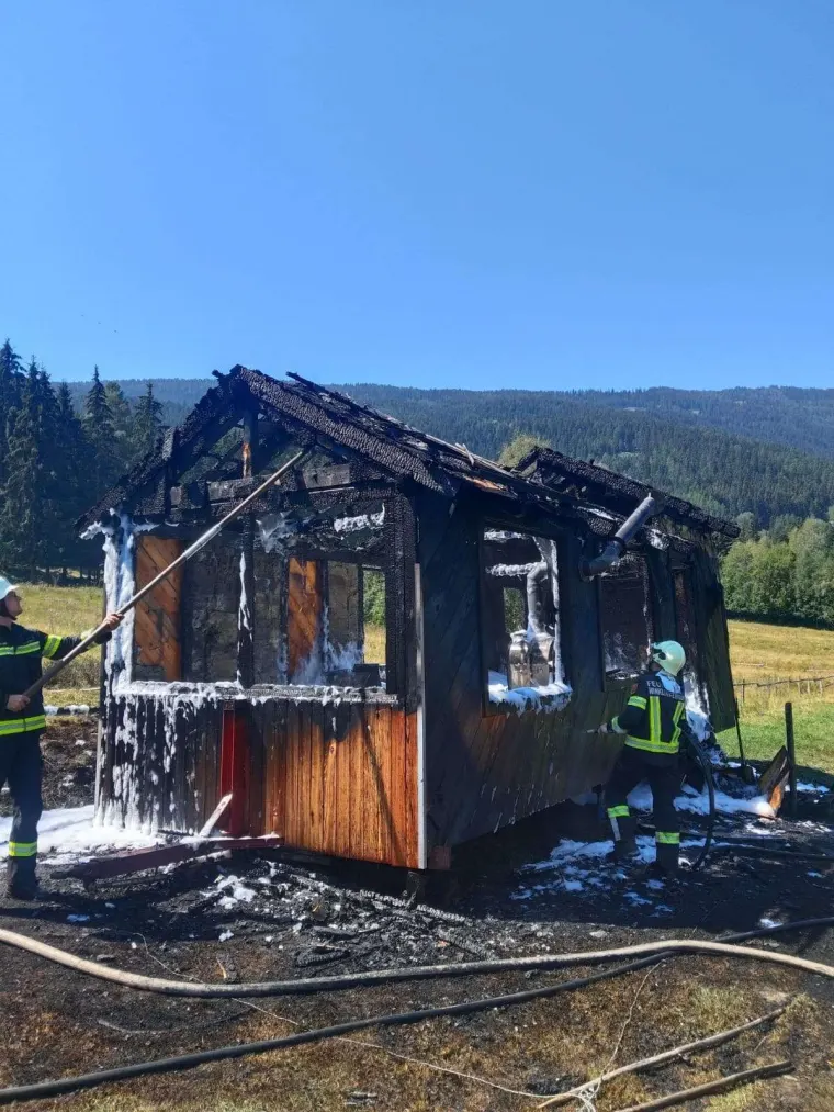 Brand Nebengebäude 15