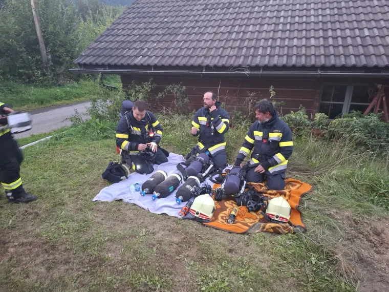Zugsübung: Wohnungsbrand 12