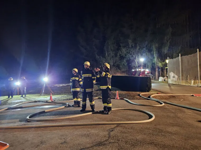 Zugsübung: Gebäudebrand 9