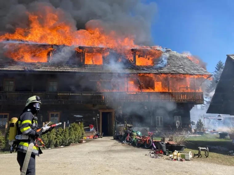 Brand Dachstuhl 6