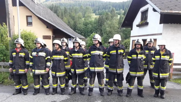 Übung: Personenrettung: Gebäudebrand 10