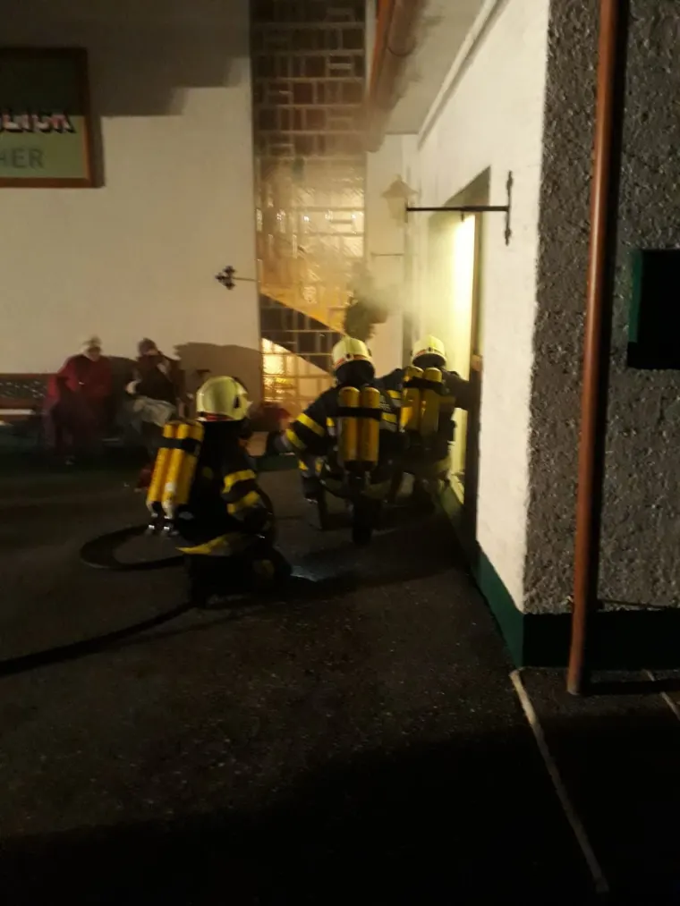 Zugsübung: Gebäudebrand 5